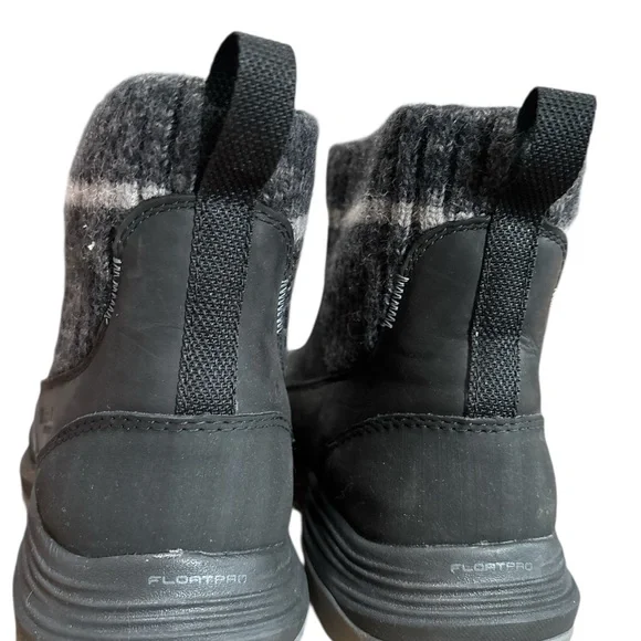 Merrell Women’s Siren 4 Black Ankle Chelsea Boots size 9 NWOB Waterproof - Picture 5 of 7